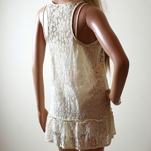 CrissCross Lace Ruffled Tank Top - Picture 5 of 6
